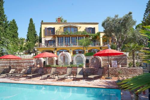 Alacati Bed & Breakfast | Romantic Getaway at Villa Taraça Alaçatı - 4-Star Retreat