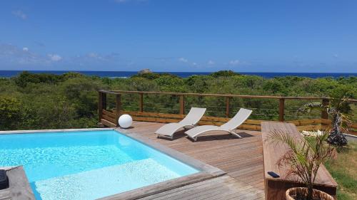 Saint-Francois Villa | Elegant Villa Tarare: Oceanfront Oasis with 9.8 Guest Rating