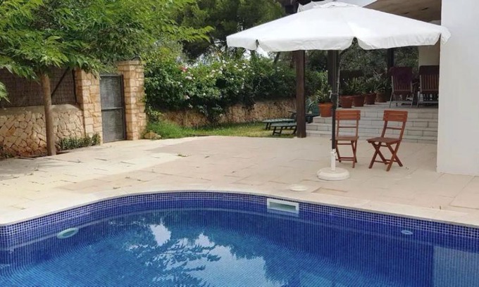 Cala Llombards Villa | Villa Tardía: Family-Friendly Retreat Awaits Your Stay