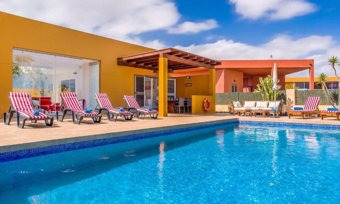 Costa de Antigua Villa | Villa Teresa: 4-Star Haven with Pool & Family-Friendly Amenities