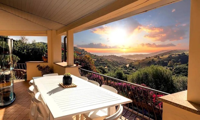 Brunella Villa | Villa Terrazza Sul Mare - Budoni