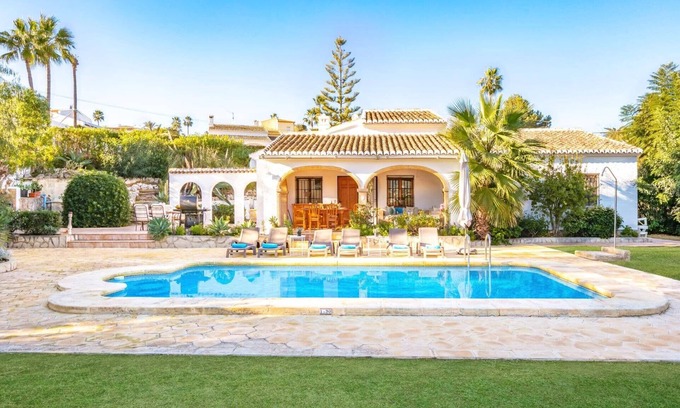 Urbanizacion La Mandarina Villa | Discover Villa Tesoro: Family-Friendly Retreat with Pool