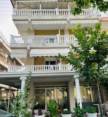 Olymbiaki Akti House | Family-Friendly Villa Theodora: Pets Welcome, Great Score!
