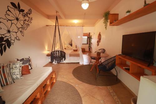 Jabaquara Hotel | Guest Rated: Villa Tiê Paraty with Ocean View & Pool