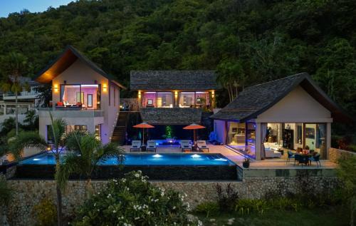 Bophut Villa | Serene Villa Tiga: 4BR Cliffside Oceanfront Retreat