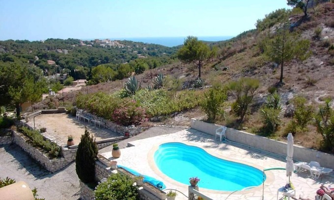 Ensues-la-Redonne House | Discover Villa Top on the Blue Coast with Oceanfront Spa