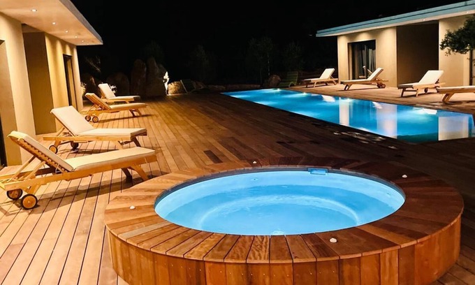 Pianotolli-Caldarello Villa | Villa Toussaint
