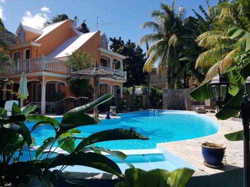 La Preneuse Villa | Escape to Villa Tourelle: Oceanfront Bliss with Private Pool