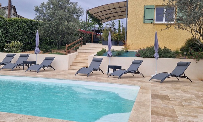 Rosieres Villa | Ideal Villa Tout Confort L'orchidée with Heated Pool