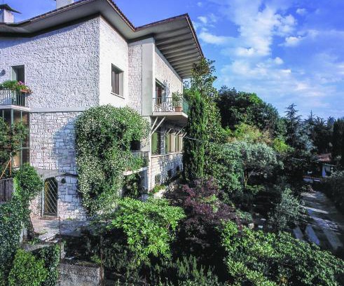 Bassano del Grappa House | Villa Tra' Monti: Family-Friendly Retreat with Kitchen Amenities