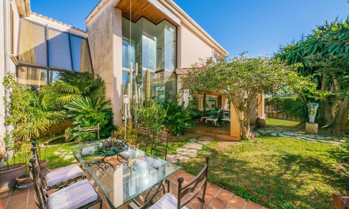 Lloseta Villa | Discover Villa Tramontana: Family-Friendly & Relaxing Retreat