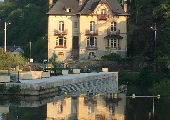 Rohan Bed & Breakfast | Discover Villa Tranquillité: Oceanfront Getaway Awaits
