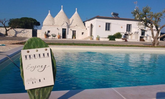Noci Villa | Villa 'Trulli Enjoy' with Private Pool, Wi-Fi and Air Conditioning