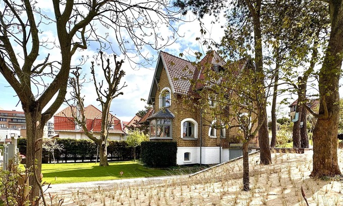 Sint-Idesbald House | Idyllic Villa on the Belgian Coast with Ocean Views