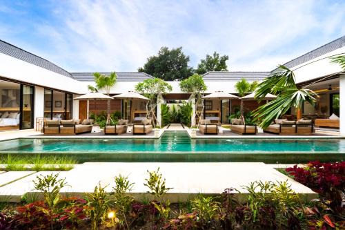 Mambal Villa | Serene Villa Ubud Escape with Oceanfront Views & Pool