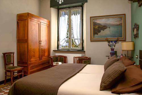 Oliveto Lario Bed & Breakfast | Experience Villa Ucci B&B: 4-Star Oceanfront Oasis