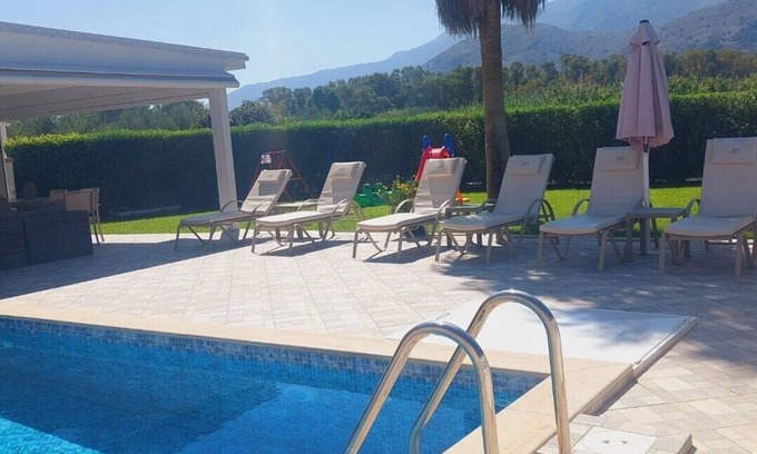 Georgioupolis Villa | Villa Uranos: Beachside Retreat with Private Pool & Ocean Views