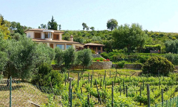 Itri House | Escape to Villa Uva e Stelle: Peaceful Hillside Retreat