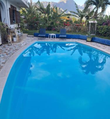 Otumai House | Villa Vaiana: Oceanfront Retreat with Pool and Restaurant