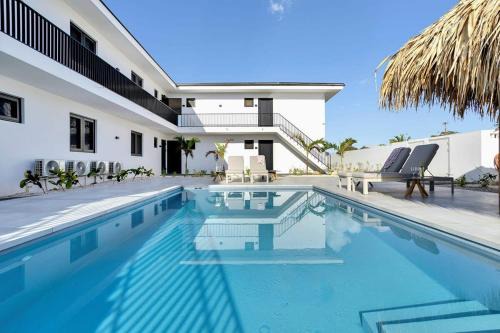 Playa Apartment | Relax at Villa Valena Apartment 6 with Cooling Pool