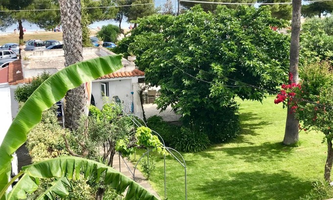 Taranto House | Pet-Friendly Villa Valentina: Highly Rated by Guests!