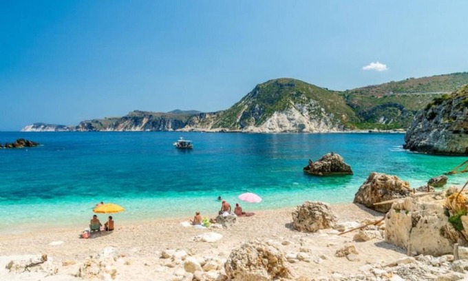 Mousata Villa | Villa Vali: Private Pool & Beach Access with Sea Views