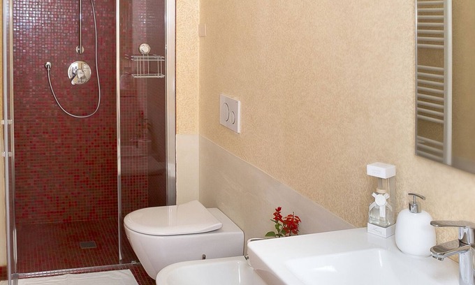 Vicenza Villa | Discover Villa Valmarana ai Nani - Elegant Imperial Suite