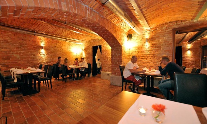 Kedzierzyn Kozle Bed & Breakfast | Villa Vanilla: Ideal for Families and Pet Lovers