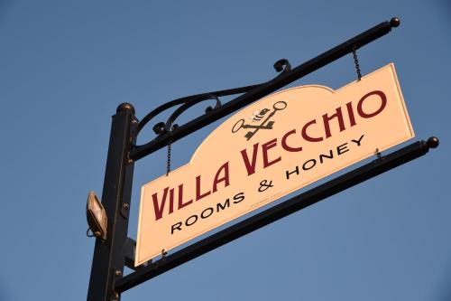 Castagnito Bed & Breakfast | Oceanfront Villa Vecchio: Guest Rated 9.2 with Pool