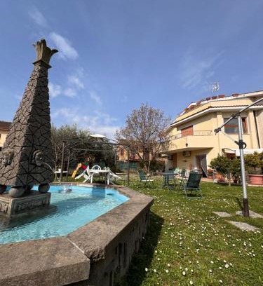 Guidonia Montecelio House | Villa Verde 2: Family-Friendly Stay with Breakfast Included