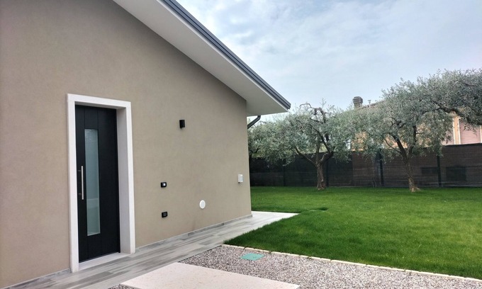Montioni Villa | Villa Verde: Top-Rated Family-Friendly Getaway with Kitchen