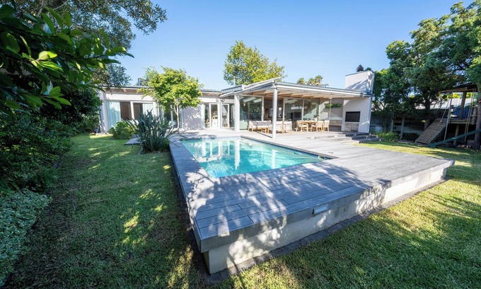 Constantia Villa | Elegant Villa with Pool and Spa in Constantia Valley