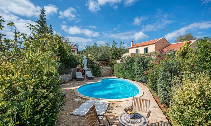 Samonas Villa | Villa Vigla: Ocean View Retreat with Private Pool
