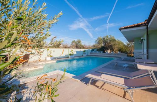 Alliste Apartment | Villa Vimade: Private Pool with Oceanfront Views
