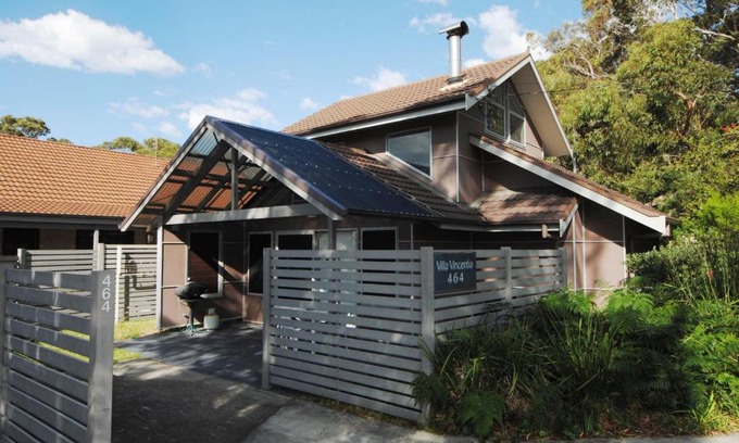 Vincentia House | Villa Vincentia - Ocean View Retreat in Jervis Bay
