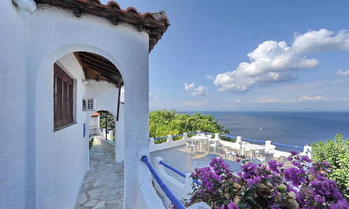 Xanthi Region Villa | Villa VIOLA: Panoramic Pool with Ocean Access & Egean Views
