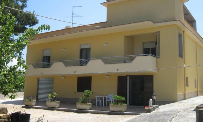 Buseto Palizzolo Bed & Breakfast | Family-Friendly Retreat at Villa Violetta - 8.2/10 Rating