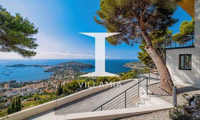 Villefranche-sur-Mer Villa | Ocean View Villa Sea View: Pet Friendly with Spa & Pool