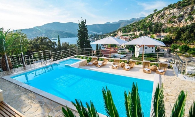 Stikovica Villa | Private Villa with Pool in Beautiful Dalmatia