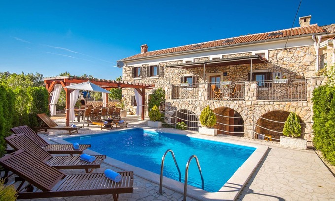 Polje Villa | Discover Villa Vita Krk: Oceanfront Stone House & Pool