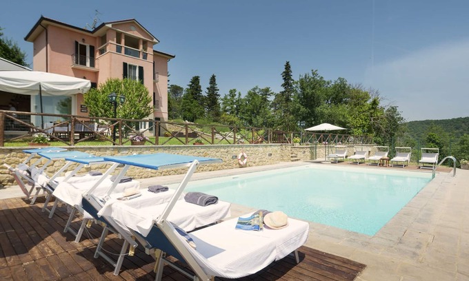 Santa Reparata Villa | Villa Vittoria d'Anghiari: Family-Friendly Retreat with Spa