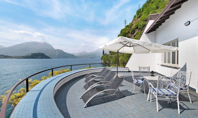 Varenna Villa | Villa Vittoria: Scenic Lake & Mountain Views with Terrace