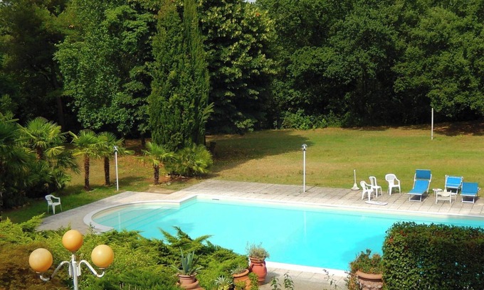 Trebbiantico Villa | Villa 'Vittorio 4km from the Sea' with Private Pool, Wi-Fi and Air Conditioning