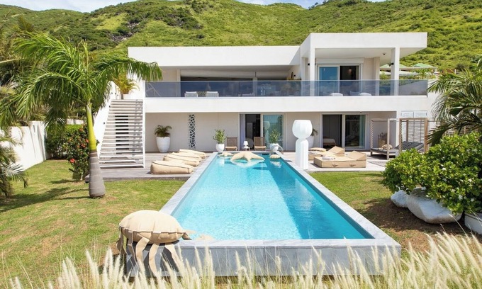 Cul de Sac Villa | Villa Vogue Art - Amazing Pinel island view