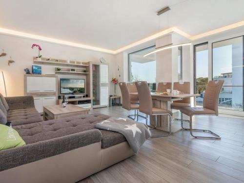 Binz Apartment | Oceanfront Villa Vogue Wohnung Nr. 11 with Child-Friendly Amenities