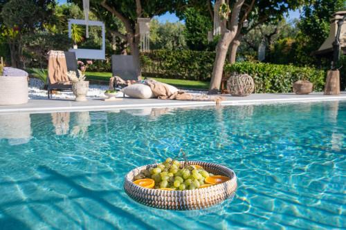 Agia Marina House | Villa Vrisi: Oceanfront Escape with Pool and High Ratings