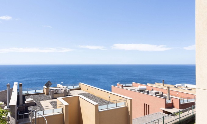 Santa Cruz de Tenerife Ski Chalet | Ocean View Villa in Santa Cruz de Tenerife - Guest Rated 10/10