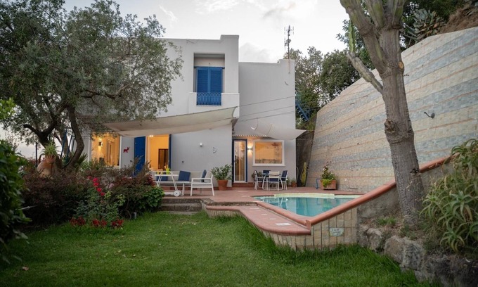 Vietri sul Mare Villa | Scenic Villa with Pool and Breathtaking Views in Vietri sul Mare