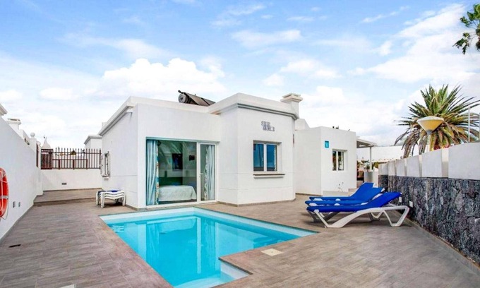 Matagorda Villa | Villa w/pool, close to a beach and amenities.