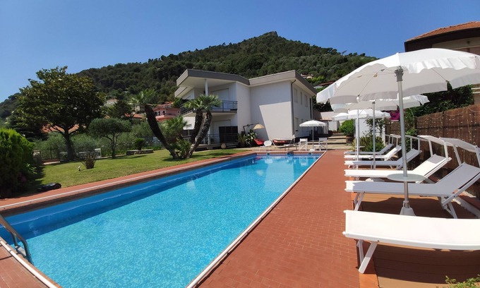 Seglia San Bernardo Villa | Private Villa with Pool, Garden & BBQ - Guest Rated 10/10
